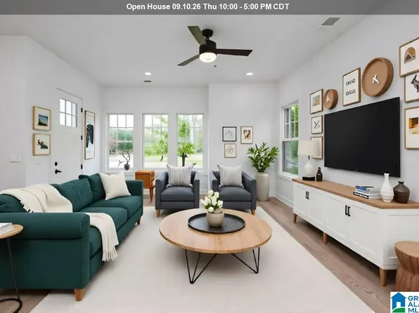4553 Rivo Ln, Birmingham, AL 35244