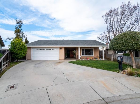 1260 Heather Glen Cir, Hollister, CA 95023