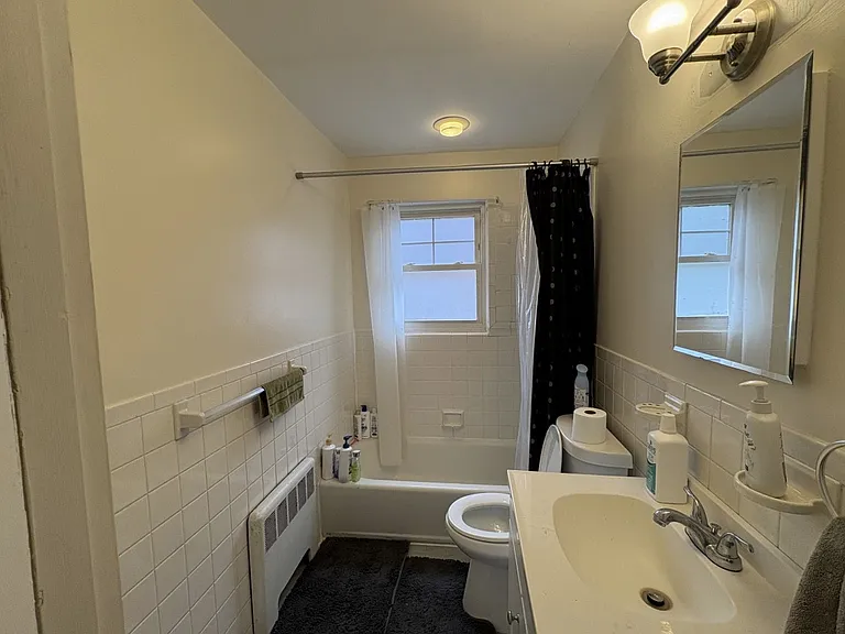 23 Heath St #1 — Photo 10