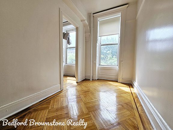 2nd image of 455 Willoughby Ave APT 2