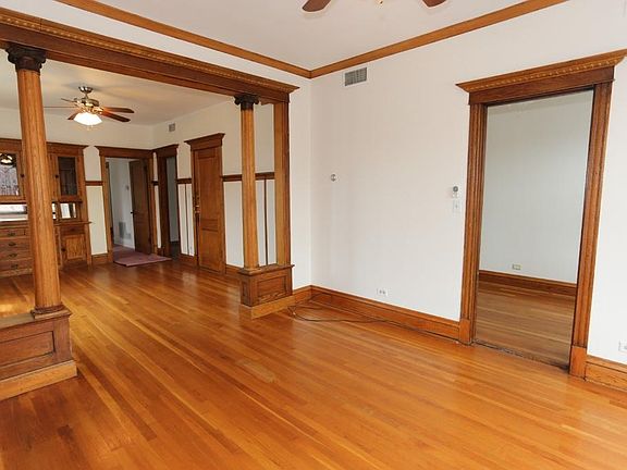 3rd image of 3701 W Wrightwood Ave