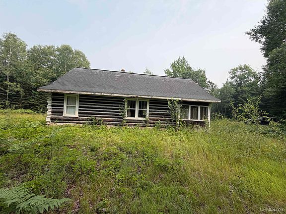 4th image of Cabin Fever N River Rd