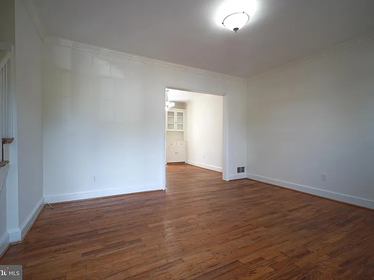 2161 N Brandywine St — Photo 4