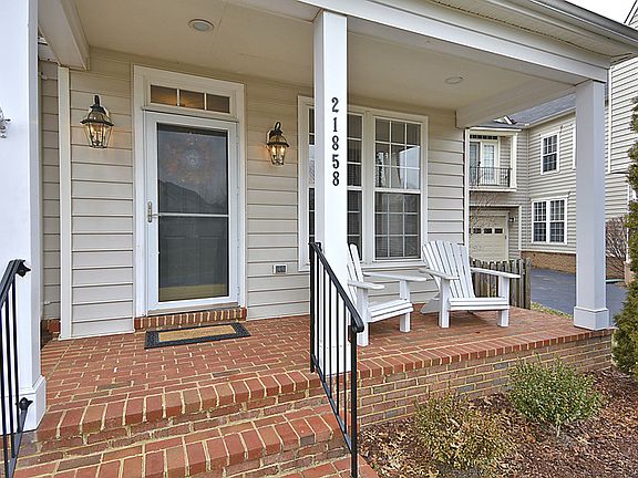 3rd image of 21858 Windover Dr