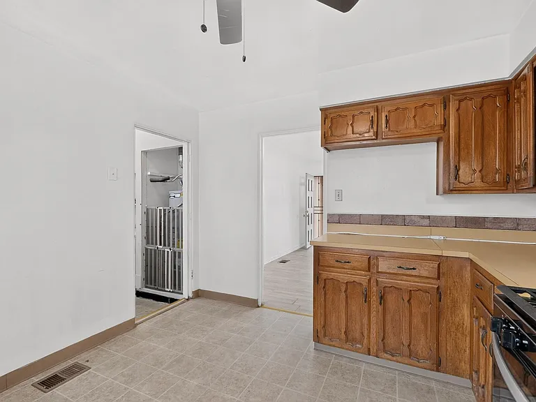 615 Quincy St NE #A & B — Photo 13