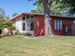 1710 Tremont St, Cedar Falls, IA 50613