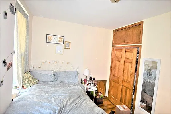 Rented by Bold New York | media 6