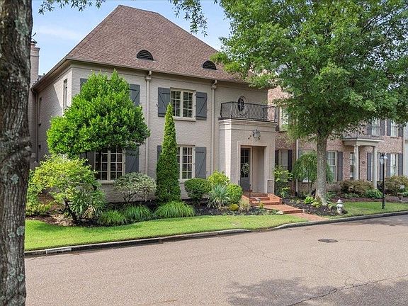 2nd image of 7155 Ainsworth Dr