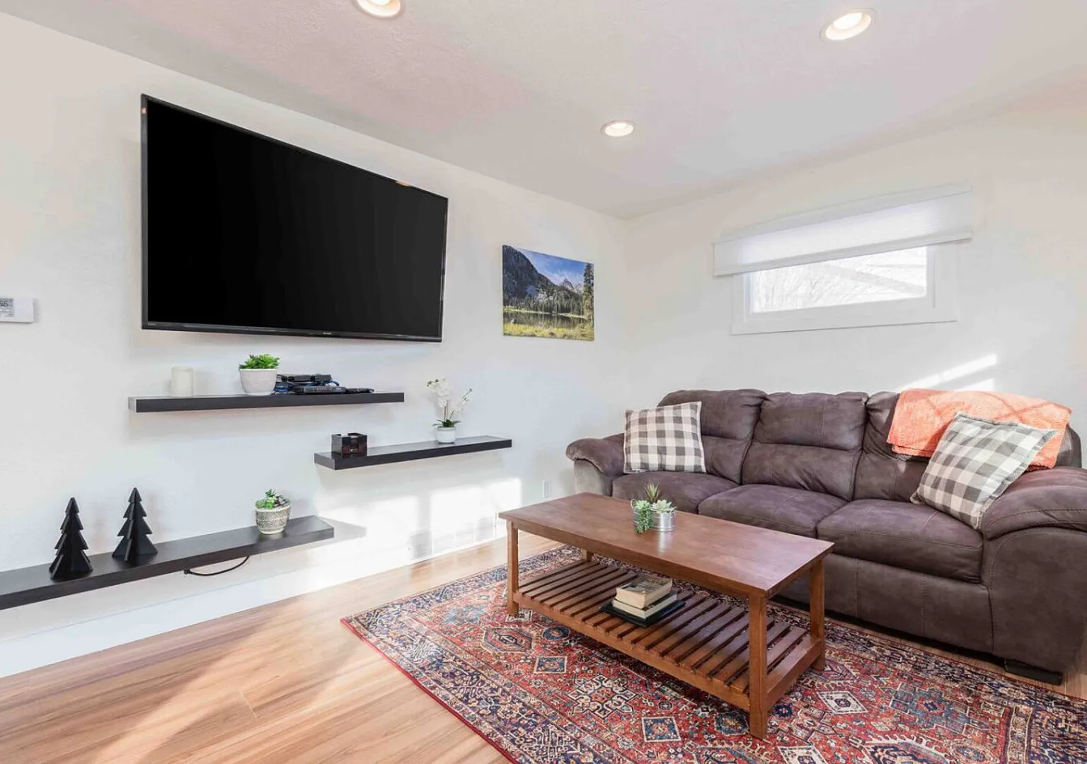 Millcreek Basecamp - Pet friendly and Convenient! — Photo 2