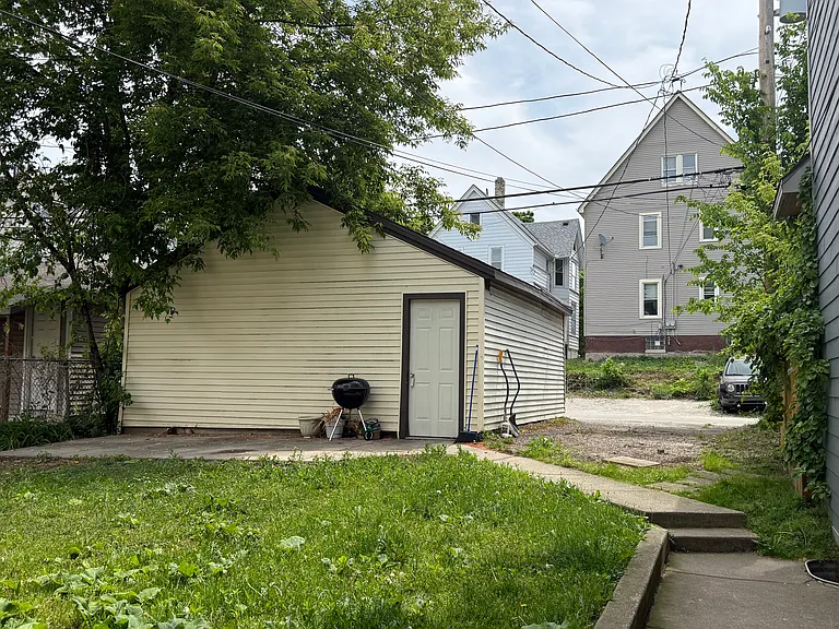 2540 N Bartlett Ave #2 — Photo 3