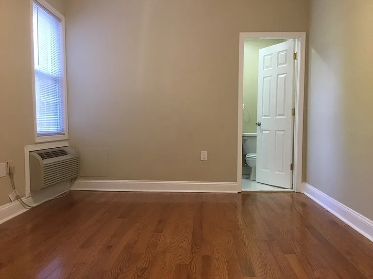 3220 Wisconsin Ave NW — Photo 24