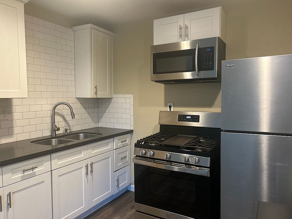 2nd image of 1867 Julian Ave #A