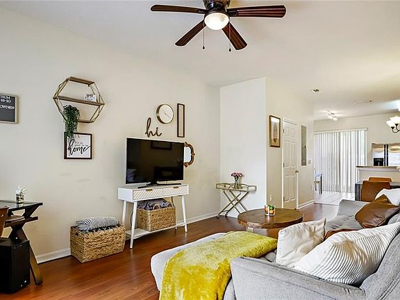 3rd image of 12724 Country Brook Ln