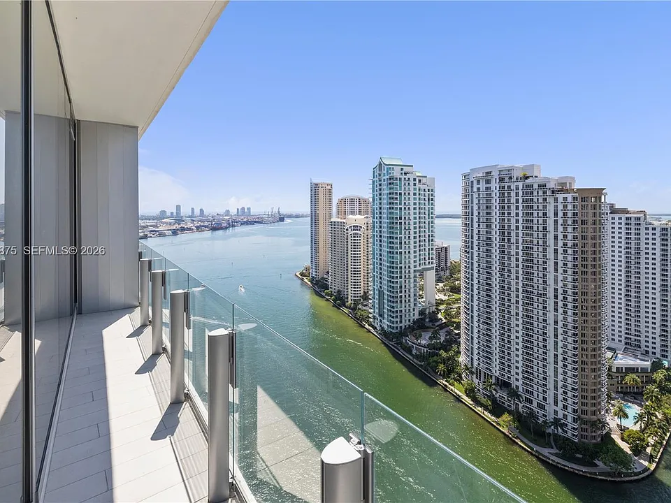 300 Biscayne Boulevard Way #3104