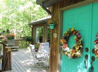 102 Woodshire Pl, Charleston, WV 25314