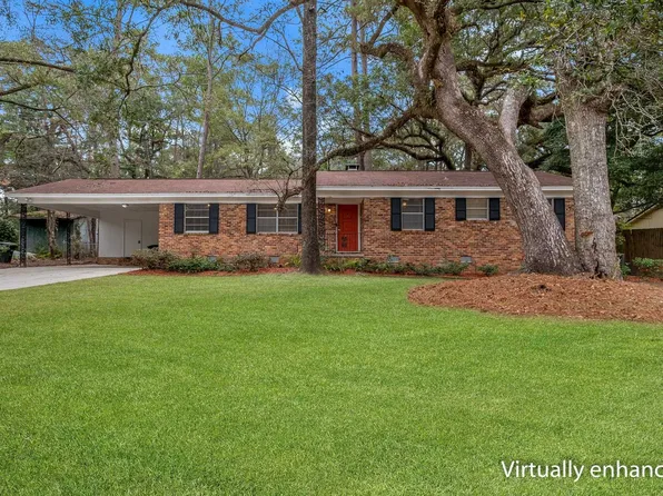 2115 Great Oak Dr, Tallahassee, FL 32303