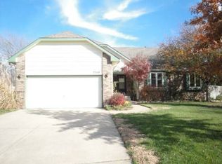 7310 W Barrington Ct, Wichita, KS 67212