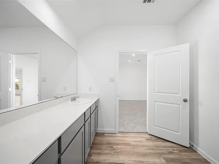 3820 Moss Hill Rd — Photo 14