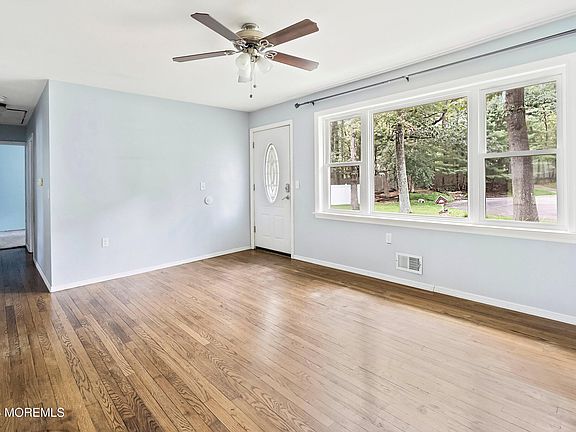 2nd image of 28 Murdock Place