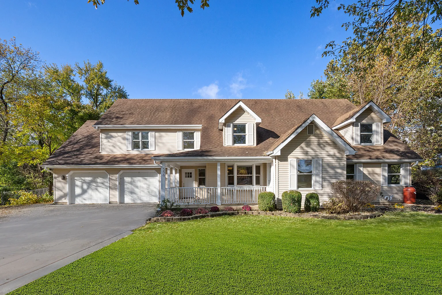 1N556 Glenrise Ave photo 1