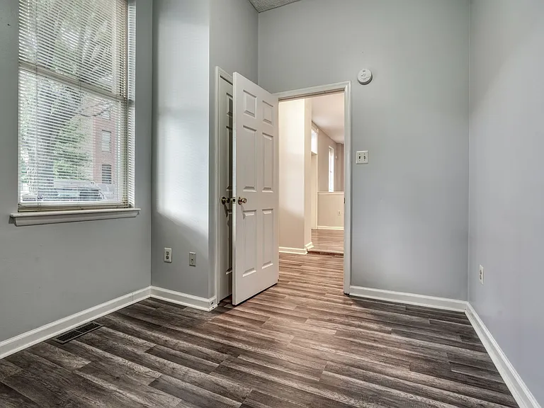 1601 S Hanover St — Photo 13