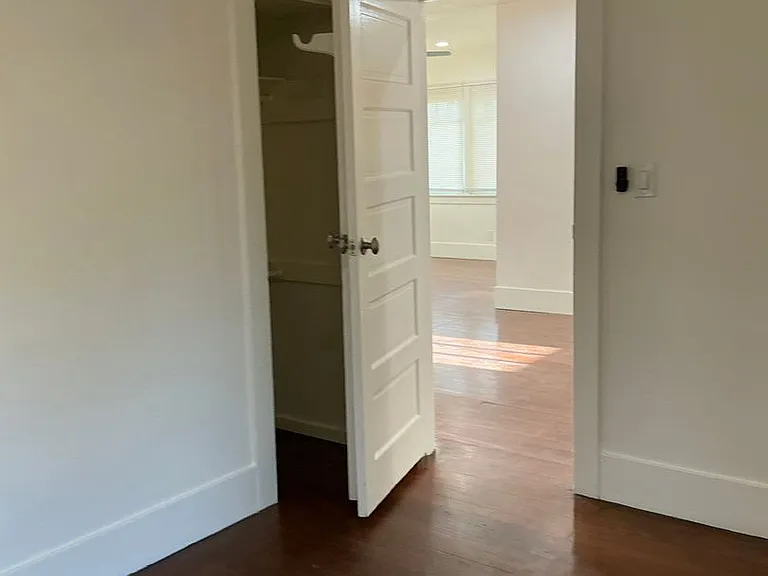 233 E La Veta 492 S — Photo 16