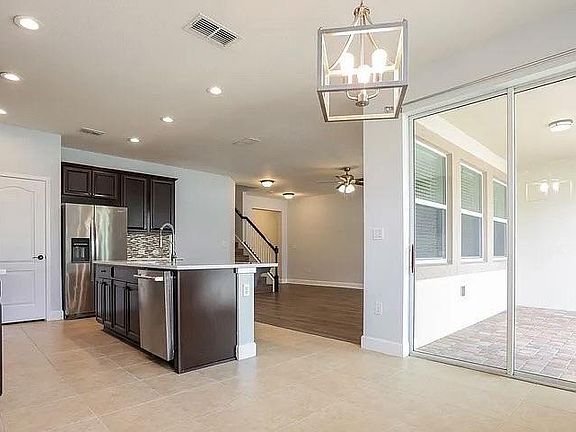 5th image of 1205 Alhambra Dr