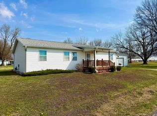 201 1st St, Queen City, MO 63561