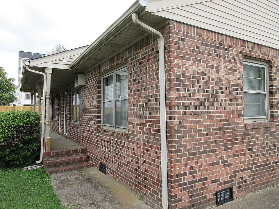 1st image of 4504 Coronet Ave