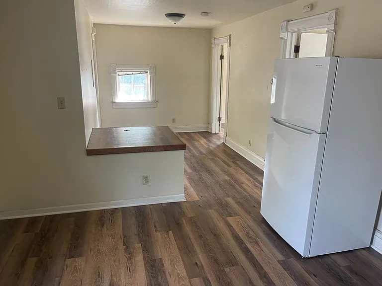 1207 High Ave — Photo 5