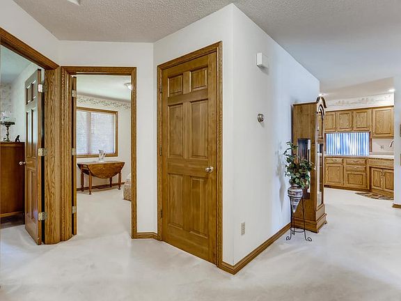 4th image of 13731 Dolomite St NW