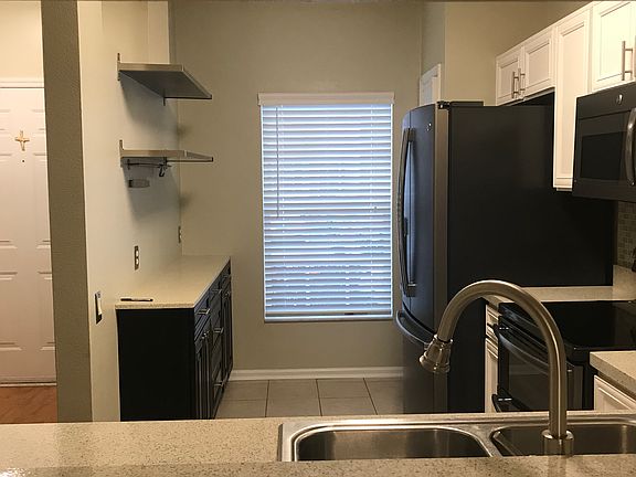 4th image of 2915 Greenwood Springs Loop