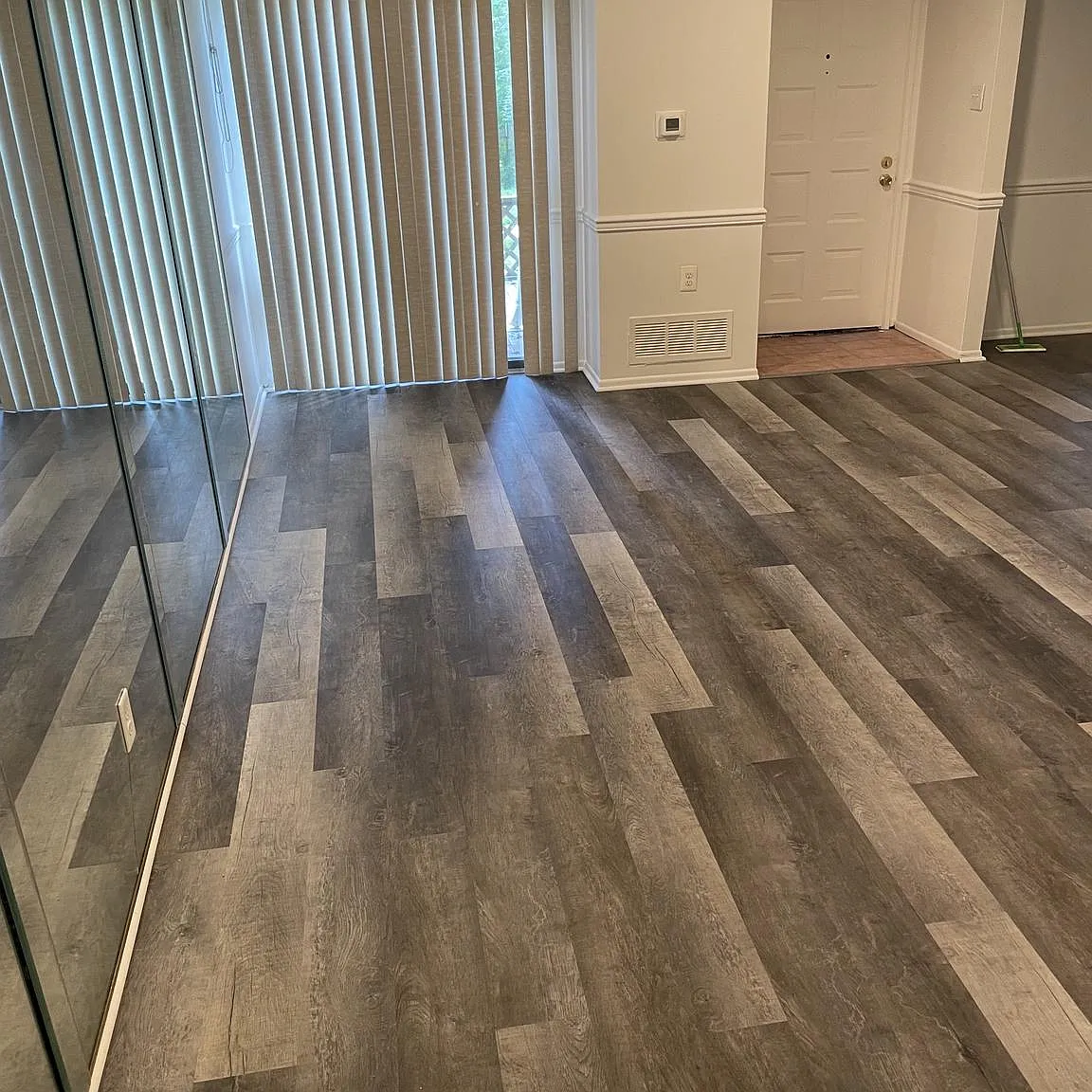 2 bed, 1.0 bath, 992 sqft, $1,900 — Photo 1