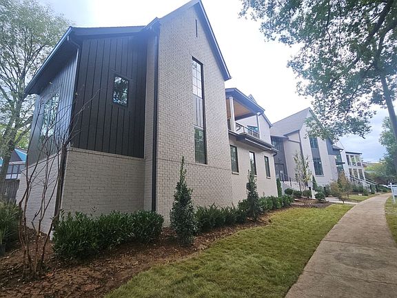 2nd image of 415 31st Ave S Lot 1