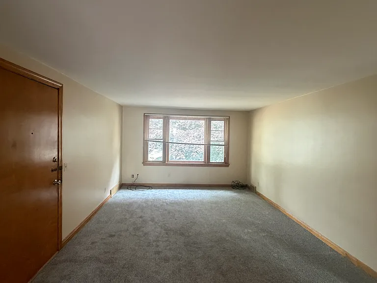 1802 Market Ave N #4 — Photo 10