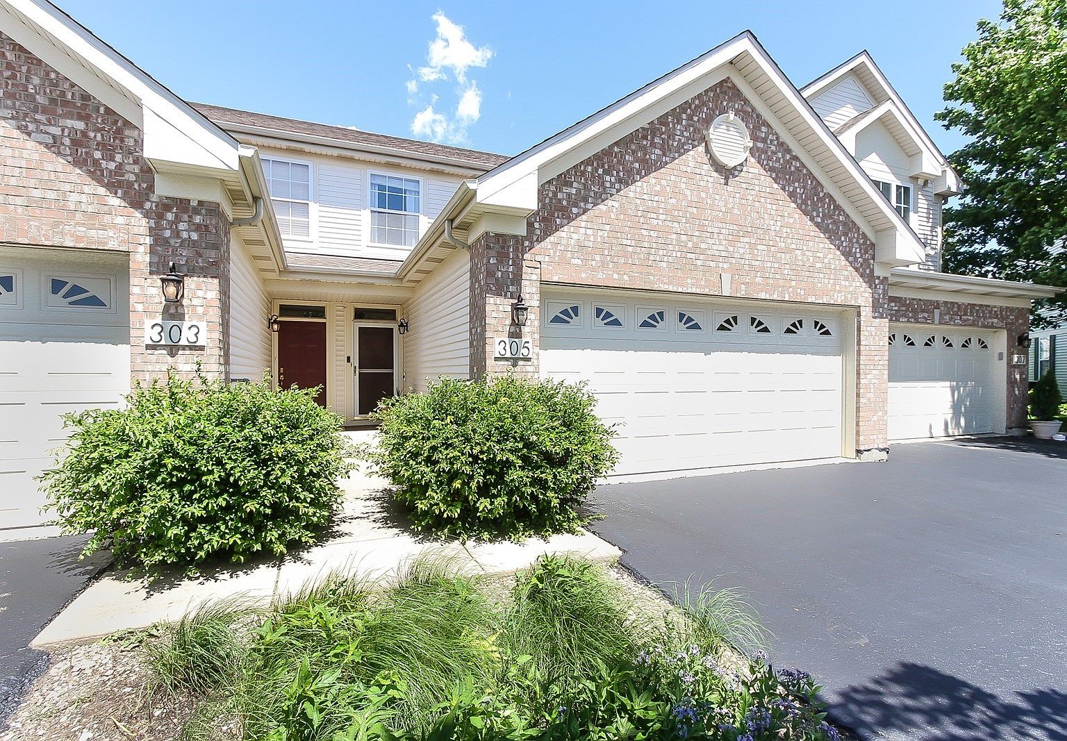 305 Lake Gillilan Way, Algonquin, IL 60102 Zillow