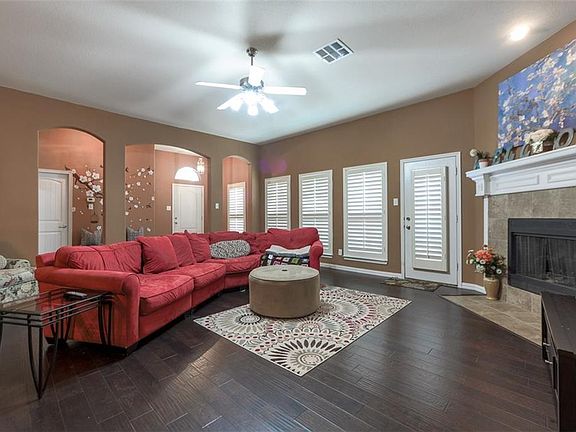 5th image of 1421 Snowberry Dr