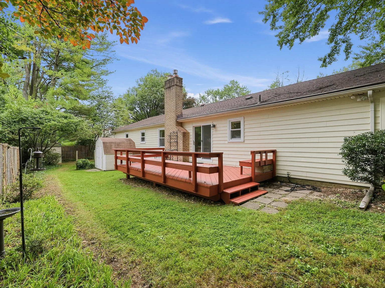 4 bed, 2.5 bath, 2576 sqft, $3,850 — Photo 4