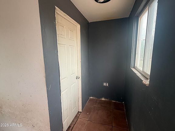 3rd image of 2445 N LUANA Drive #807