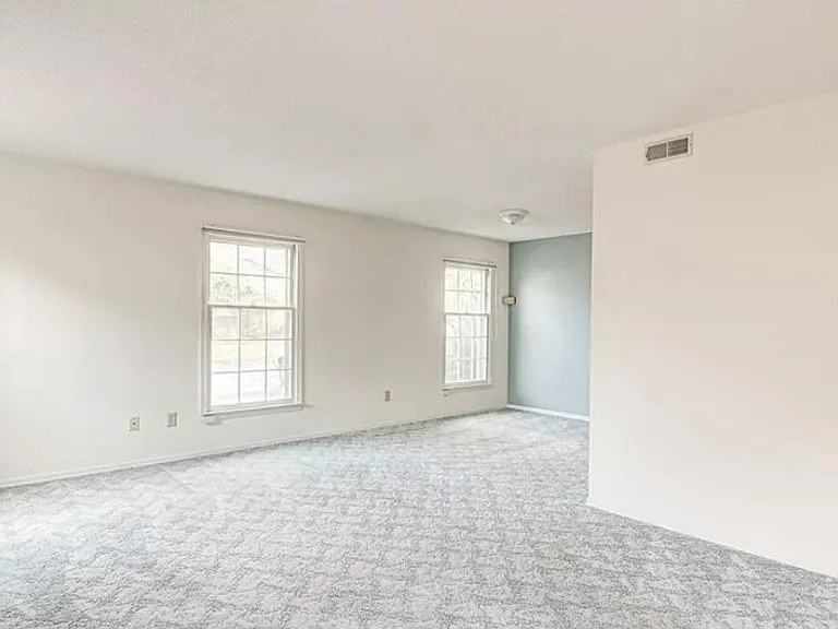 205 D N Rotary Dr — Photo 6