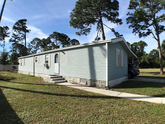 5th image of 2585 Madrid Dr