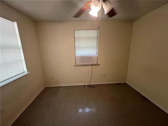 65087 Mitchell St — Photo 12