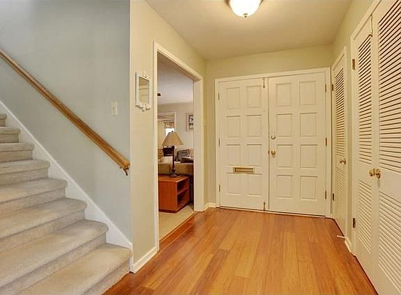 3rd image of 2339 Comet St