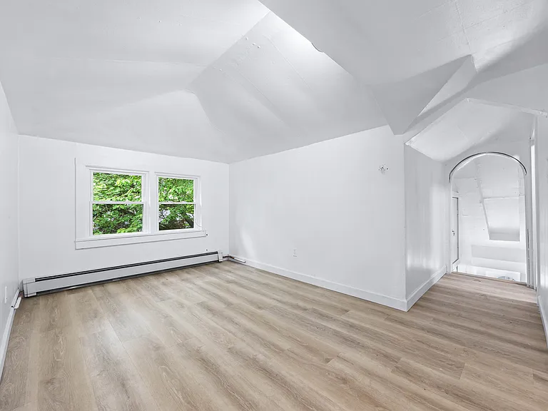 9 Hillside Ave #2 — Photo 7