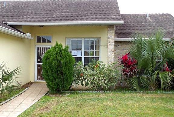 2nd image of 12117 Blackheath Cir #6