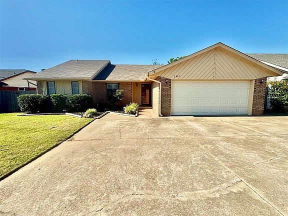 3rd image of 2312 Shadowlake Dr
