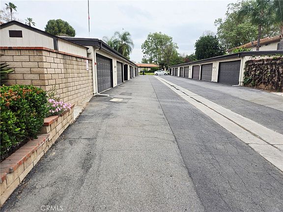 3rd image of 8718 Lincoln Ave
