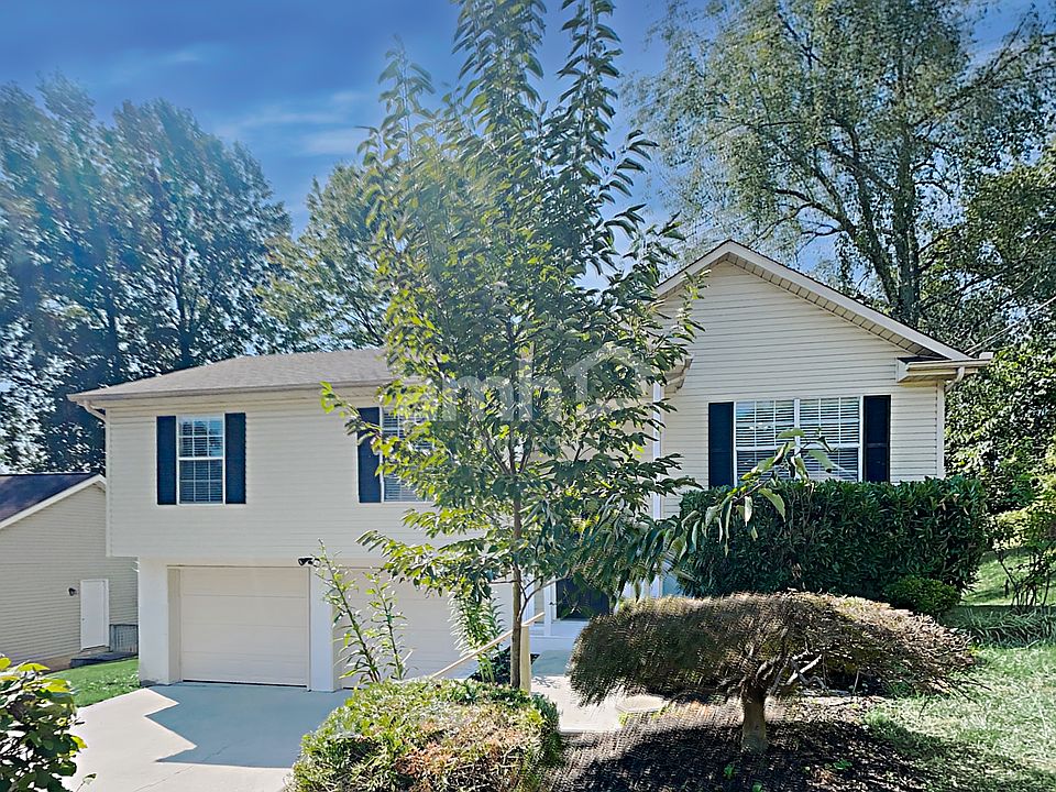 1st image of 4543 Twin Pines Dr