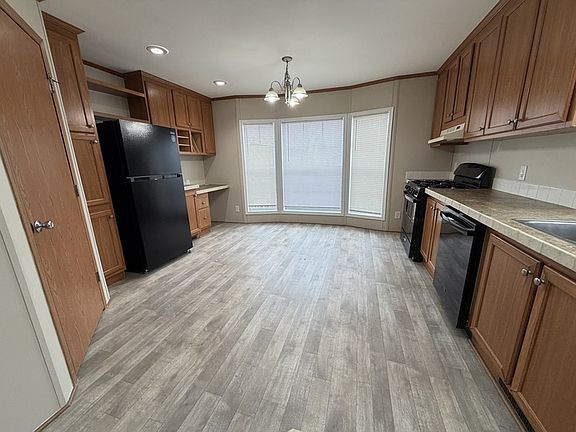 5th image of 38000 Le Chateau Blvd #905
