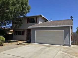 721 Almond Dr, Oakley, CA 94561